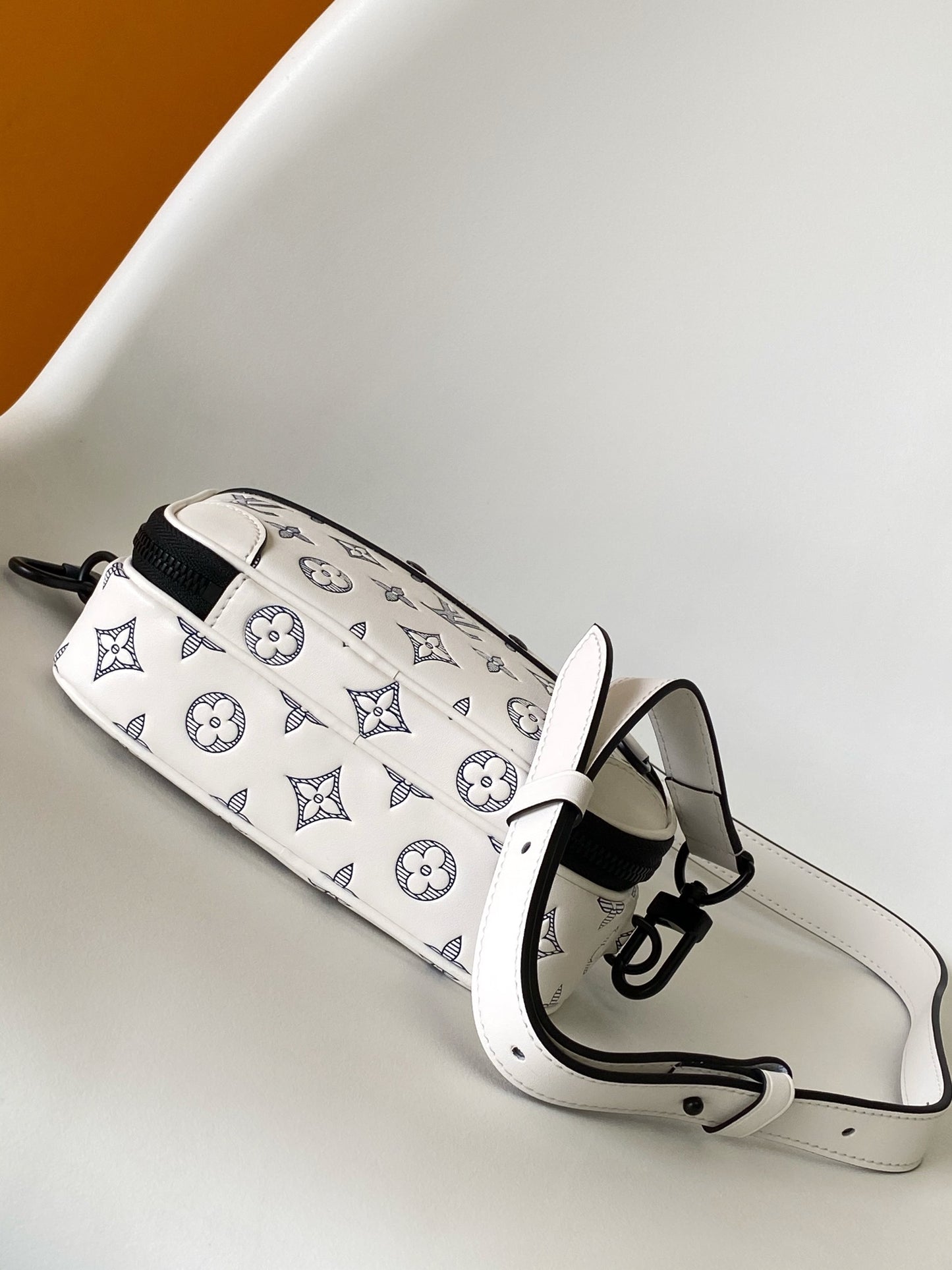 BAG-LV-W-NEW-042