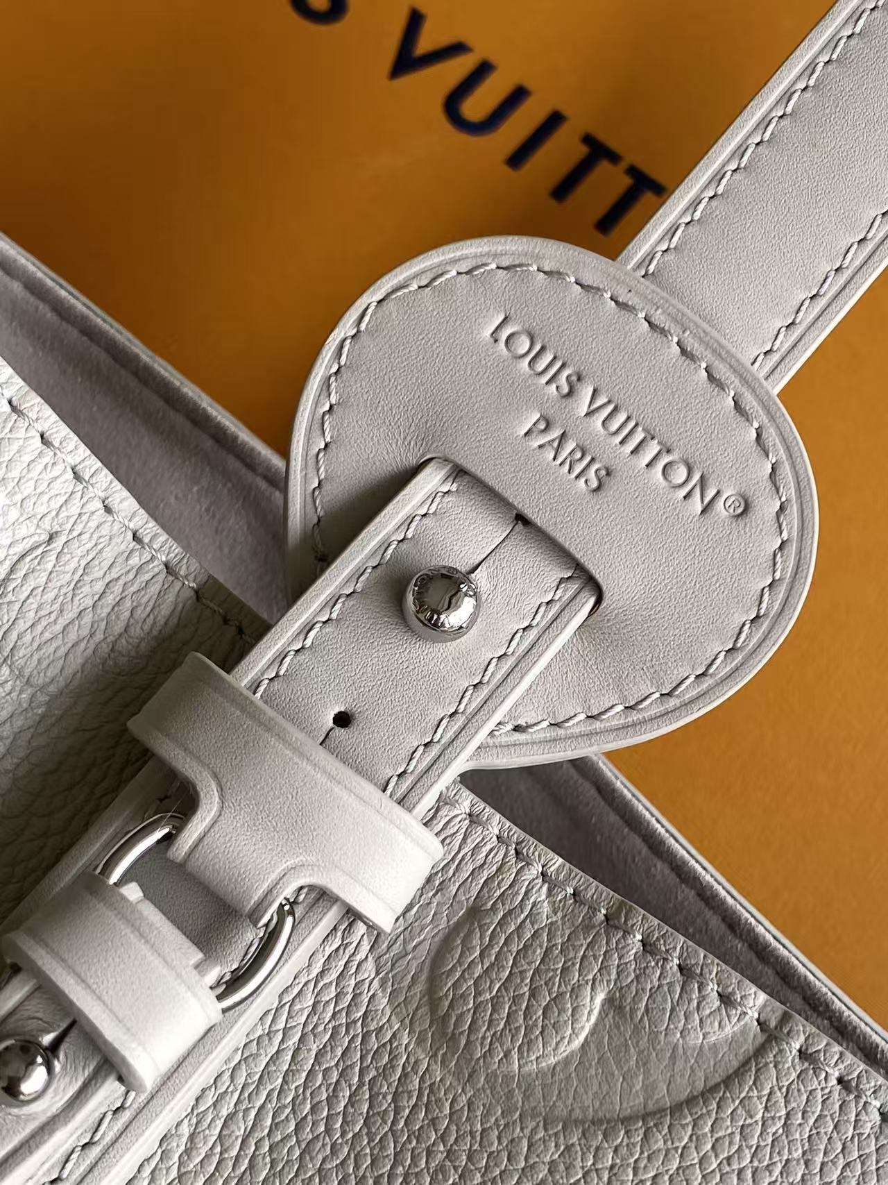 BAG-LV-W-NEW-050