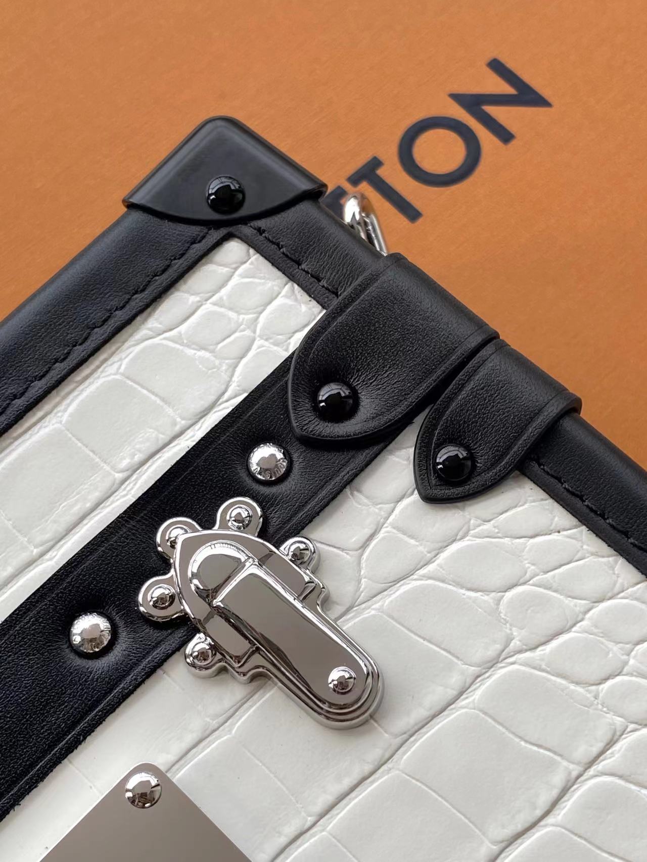 BAG-LV-W-NEW-618