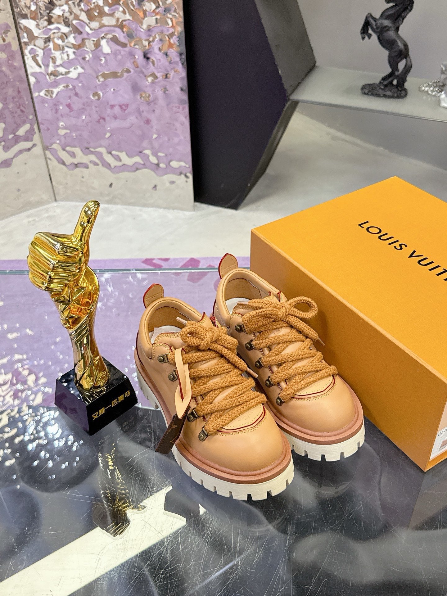 SHOES-LV-LY-561