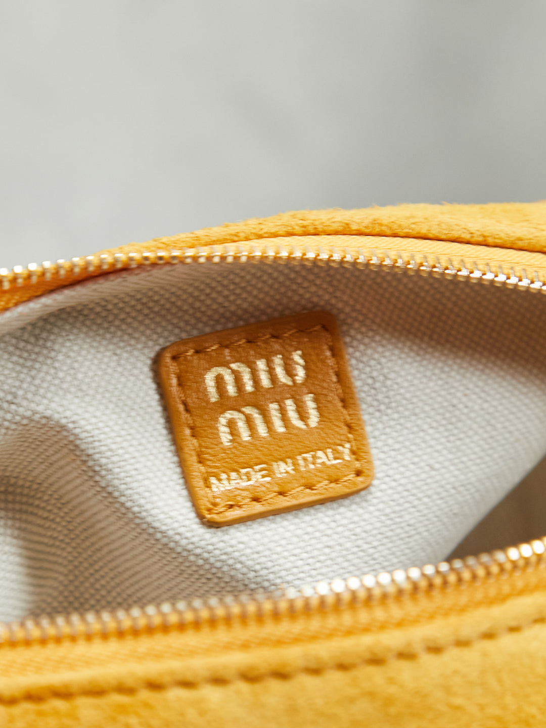 BAG-MIUMIU-LY-203