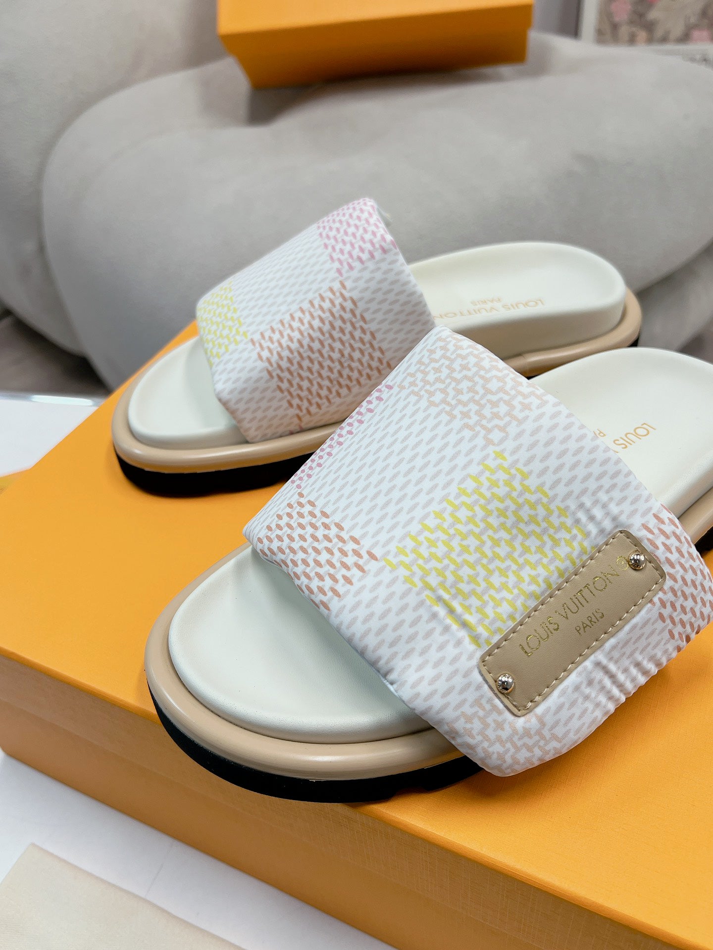 SHOES-LV-LY-351