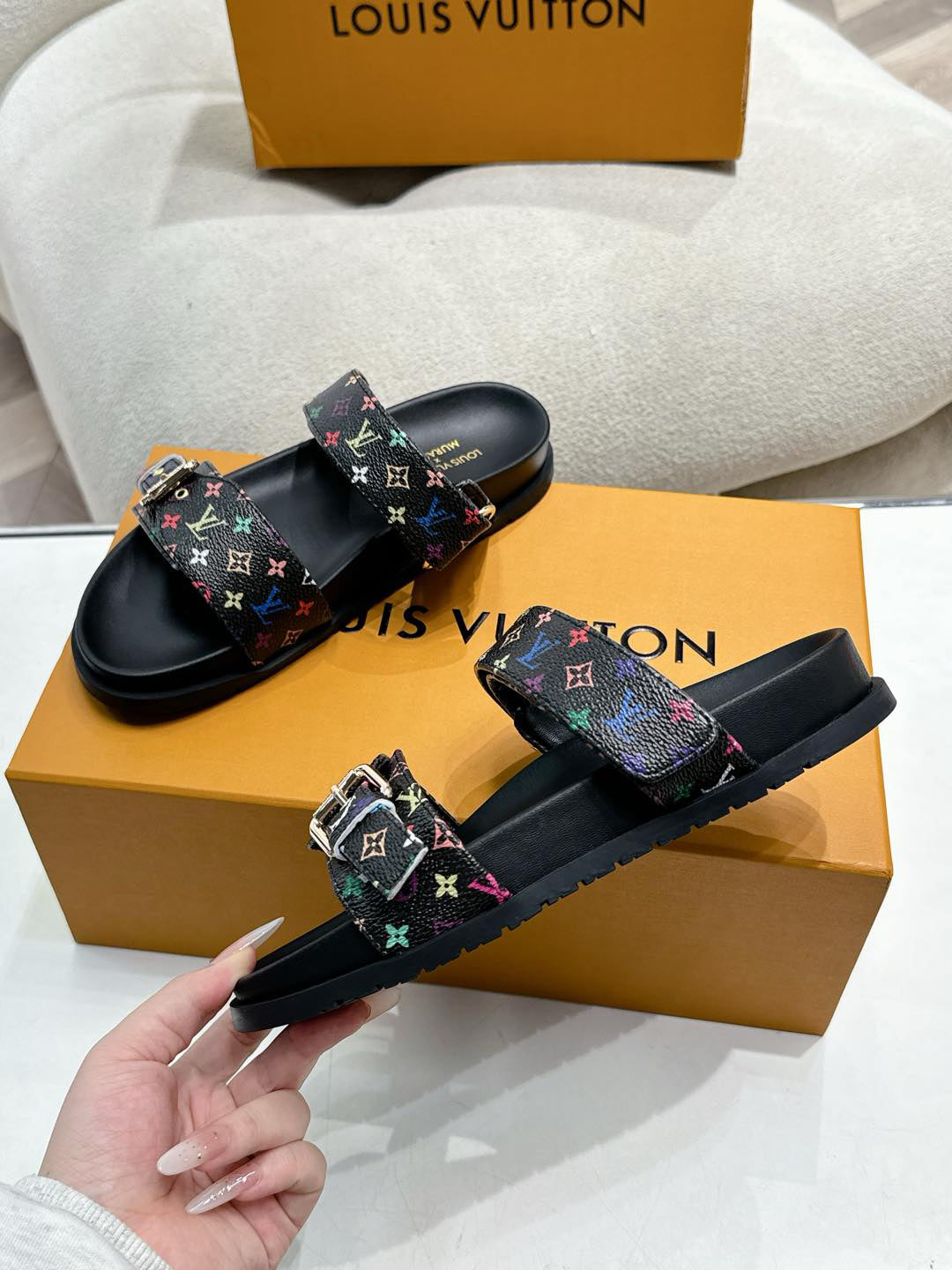 SHOES-LV-LY-116