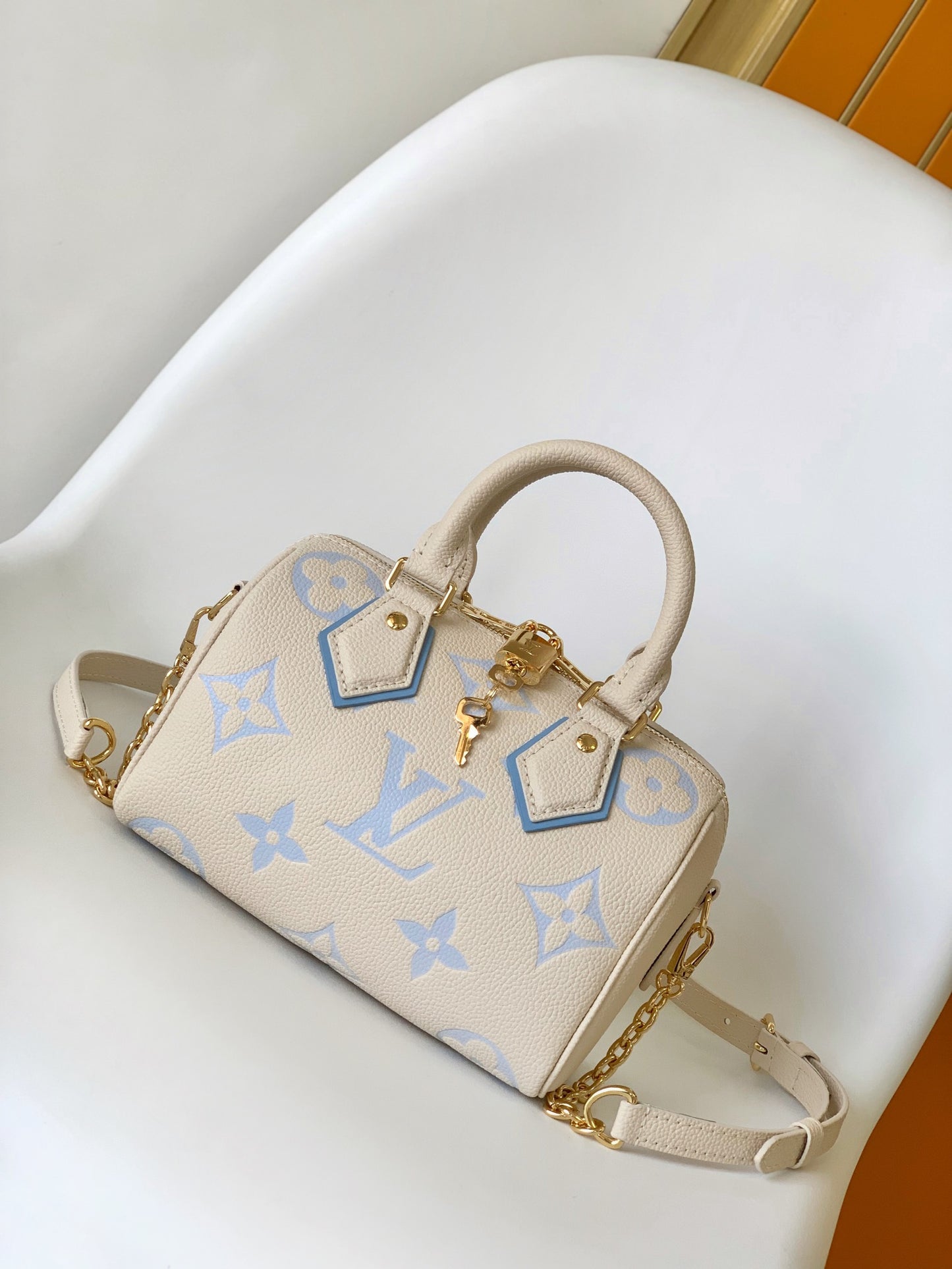BAG-LV-W-NEW-570