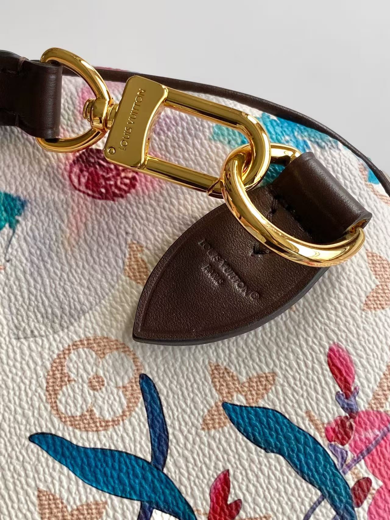 BAG-LV-W-NEW-057