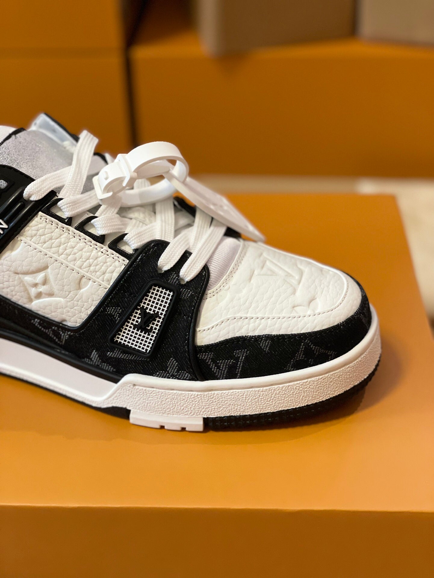 SHOES-LV-LY-195