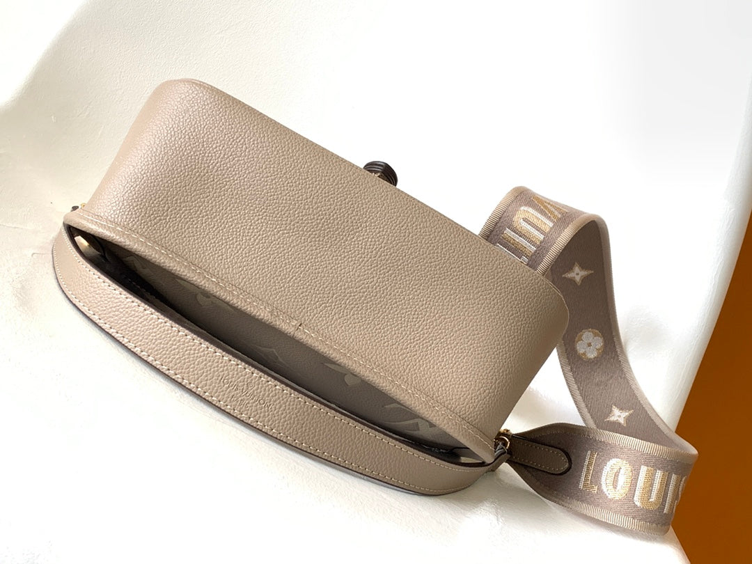 BAG-LV-W-NEW-1353