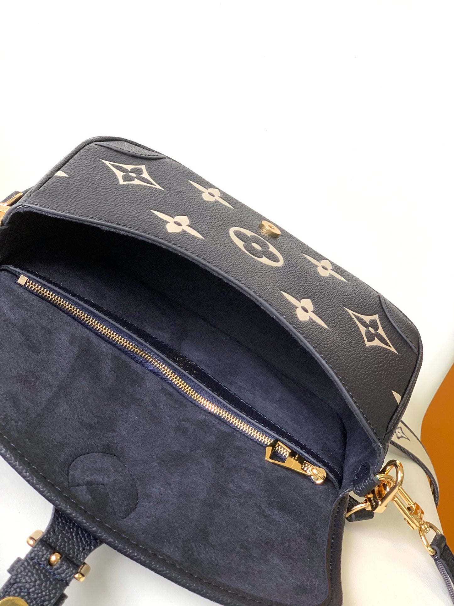 BAG-LV-W-NEW-1355