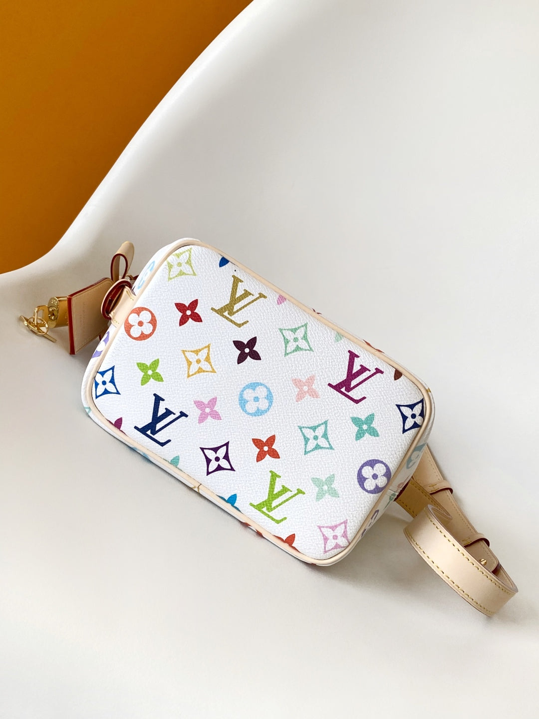 BAG-LV-W-NEW-330