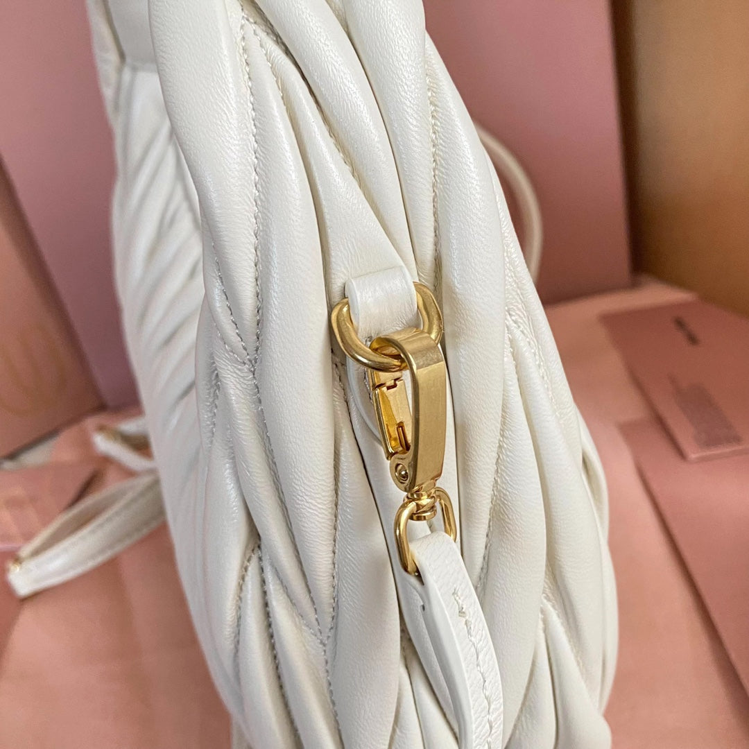 BAG-MIUMIU-LY-095