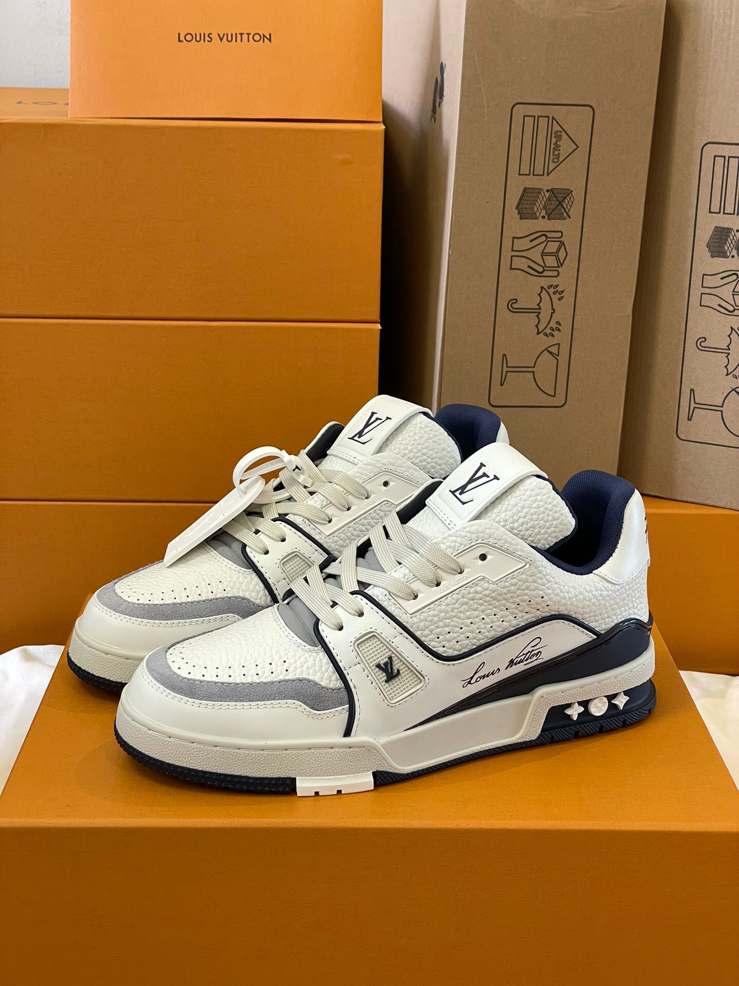 SHOES-LV-LY-196