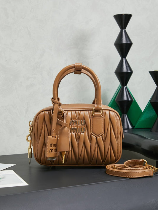 BAG-MIUMIU-LY-005
